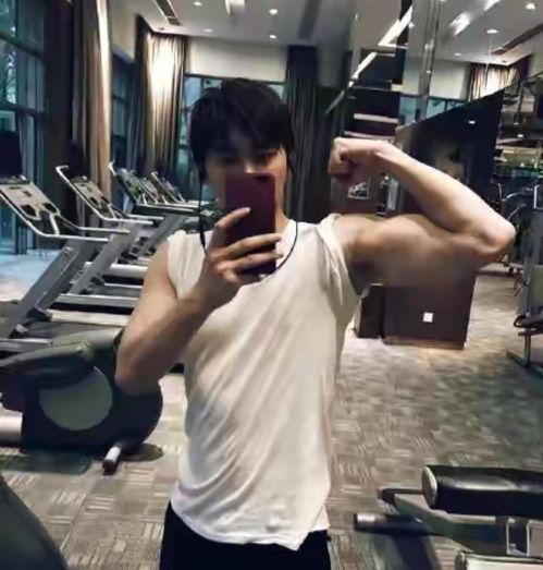 李易峰最新爆料视频,揭秘娱乐圈幕后真相 第2张 李易峰最新爆料视频,揭秘娱乐圈幕后真相 第2张