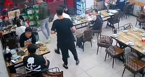 唐山烧烤最新爆料事件,最新爆料揭露惊人内幕 第2张 唐山烧烤最新爆料事件,最新爆料揭露惊人内幕 第2张