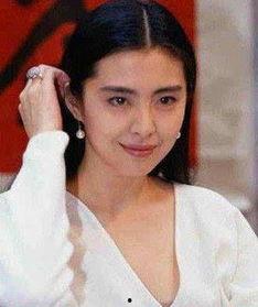 王祖贤回应整容视频爆料,揭秘明星美容真相 第2张 王祖贤回应整容视频爆料,揭秘明星美容真相 第2张